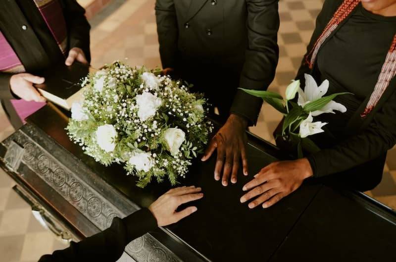 memorial service costs 